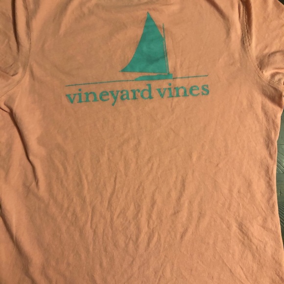 Vineyard Vines women’s Tee - Picture 2 of 2